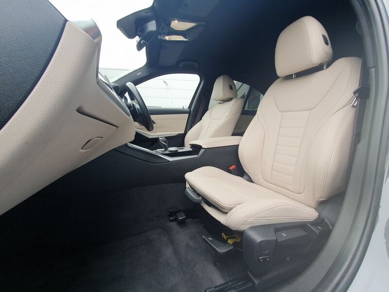 More views of BMW 3-Series