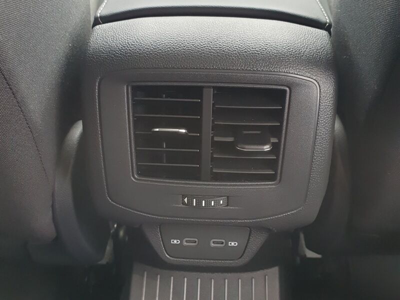 More views of Volkswagen T-Roc