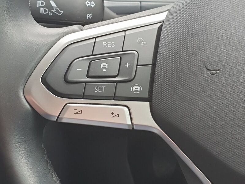 More views of Volkswagen T-Roc