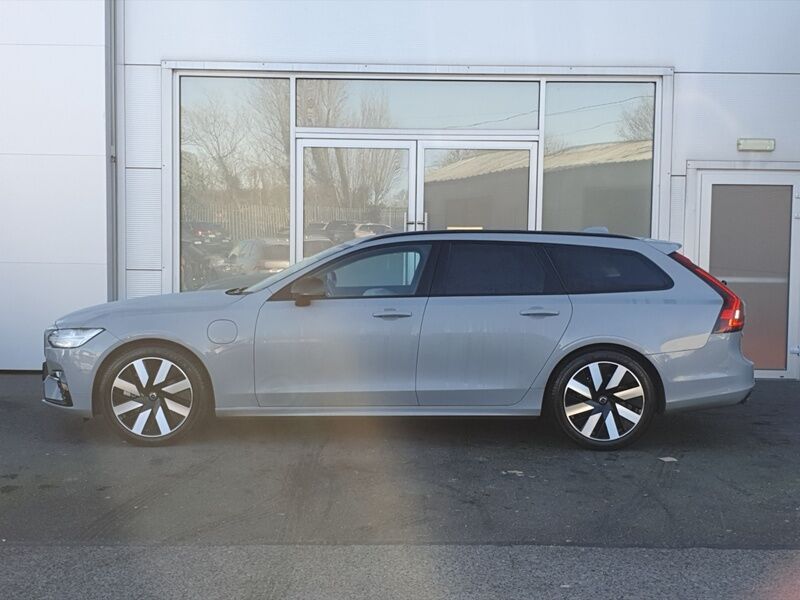 More views of Volvo V90