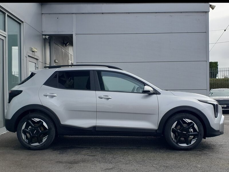 More views of Kia Stonic