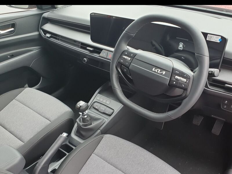 More views of Kia Stonic