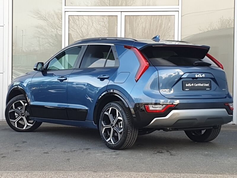 More views of Kia Niro