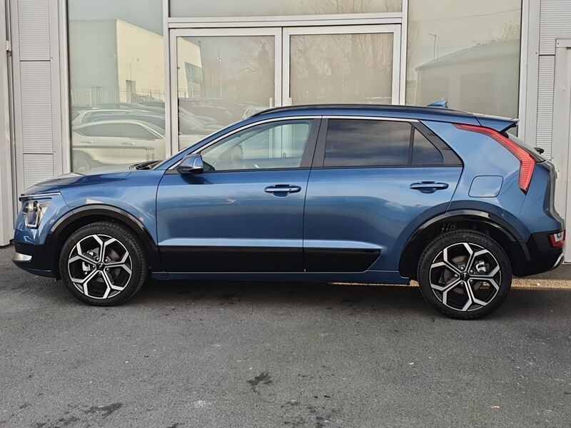 More views of Kia Niro