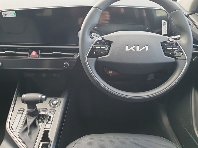 More views of Kia Niro