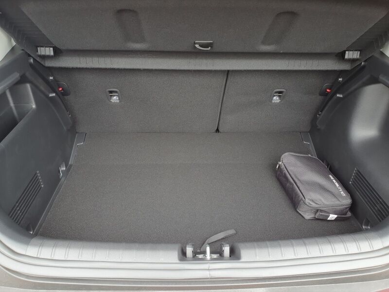 More views of Kia Stonic