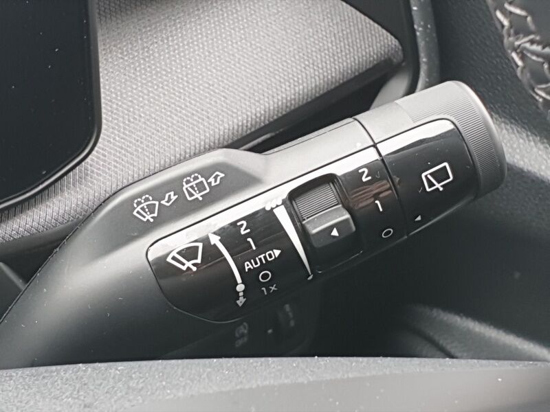 More views of Kia Stonic