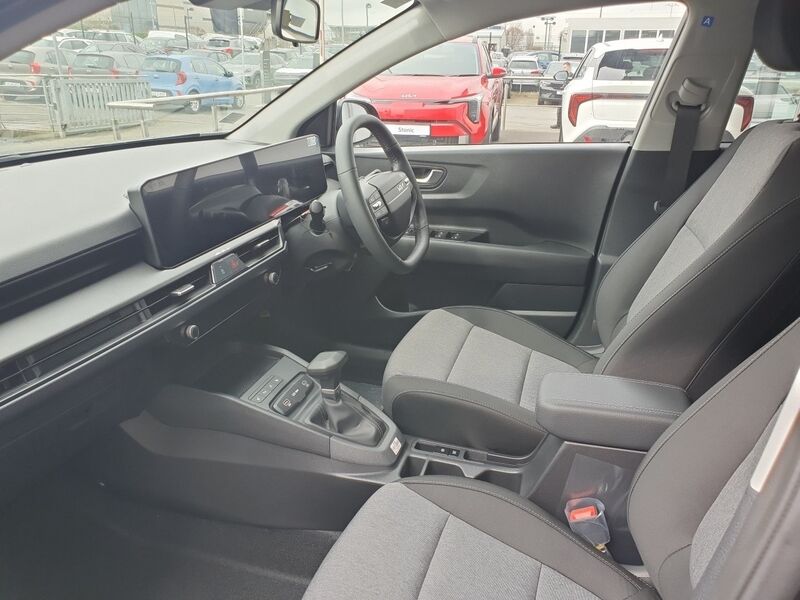 More views of Kia Stonic