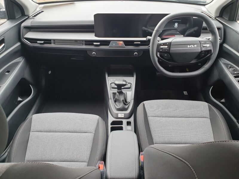 More views of Kia Stonic