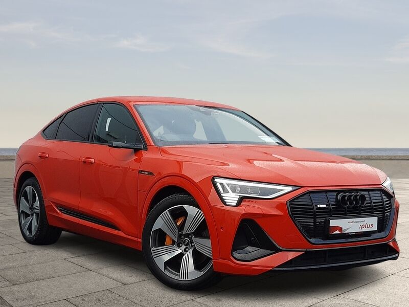 More views of Audi e-tron