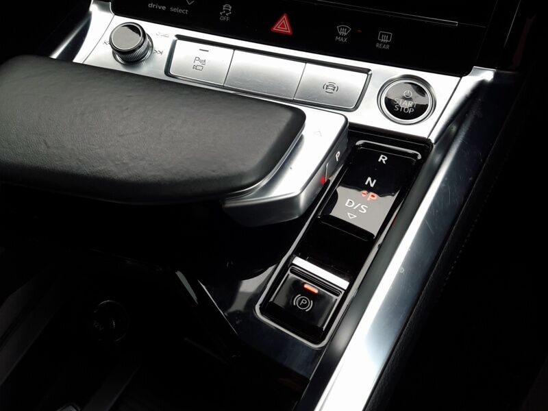 More views of Audi e-tron