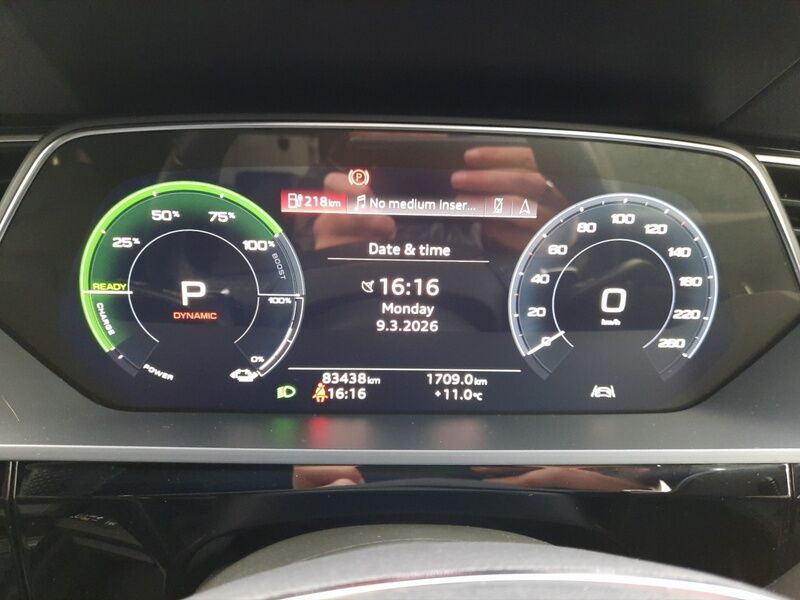 More views of Audi e-tron