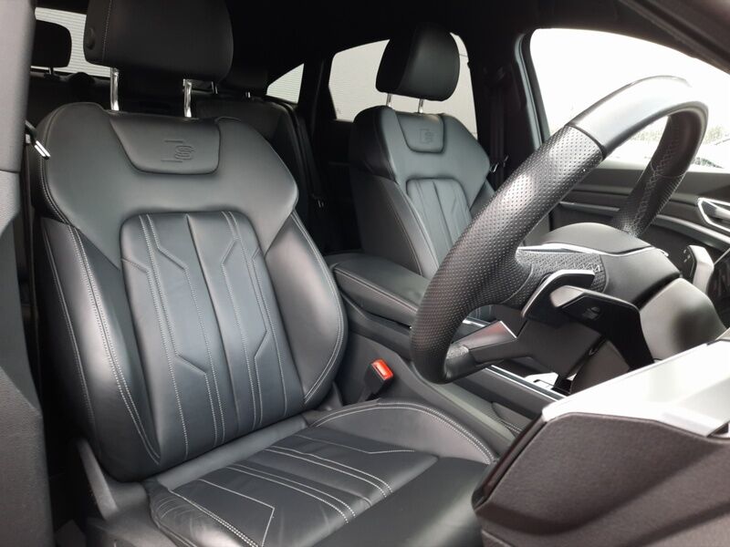 More views of Audi e-tron