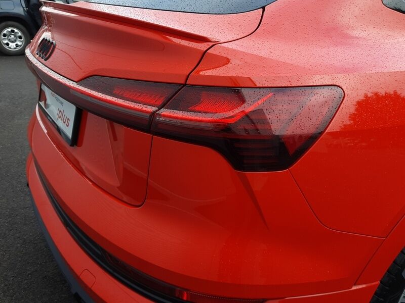 More views of Audi e-tron