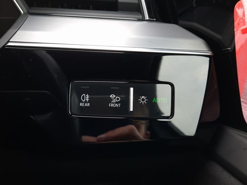 More views of Audi e-tron