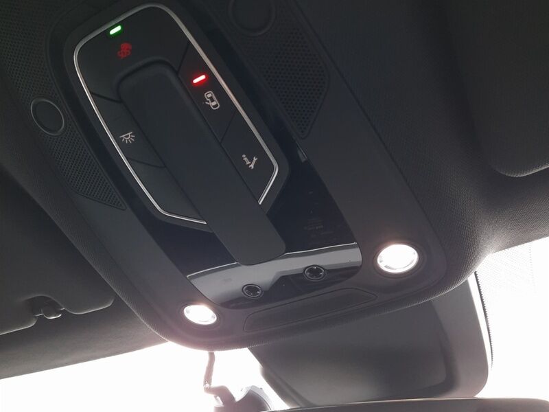 More views of Audi e-tron