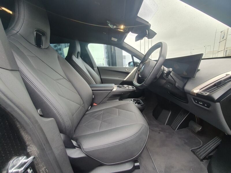 More views of BMW iX