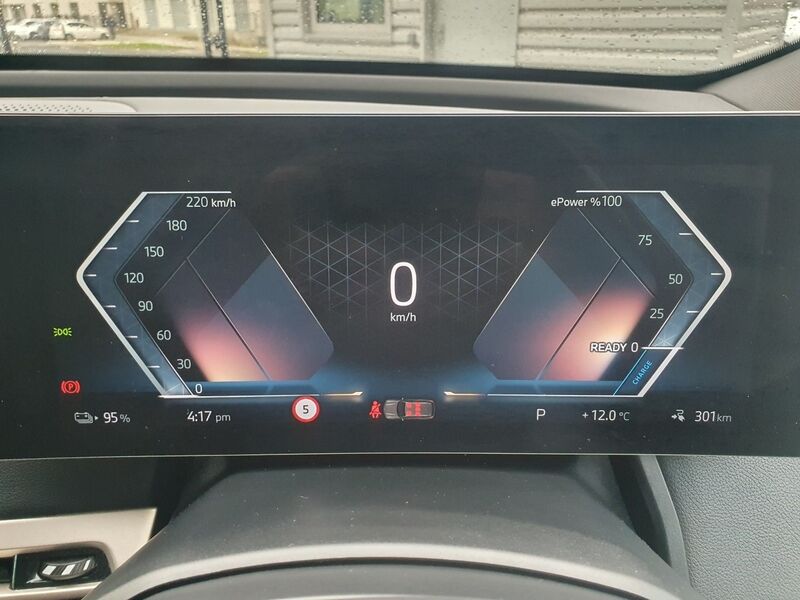 More views of BMW iX