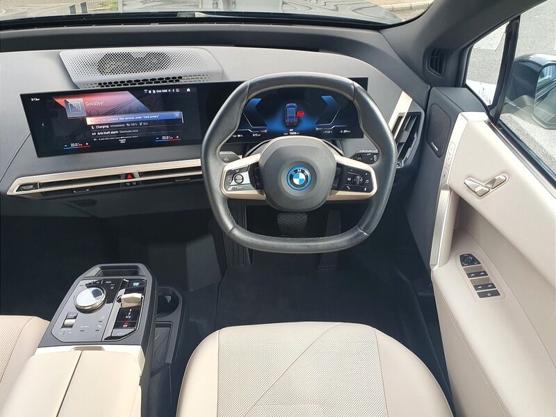 More views of BMW iX