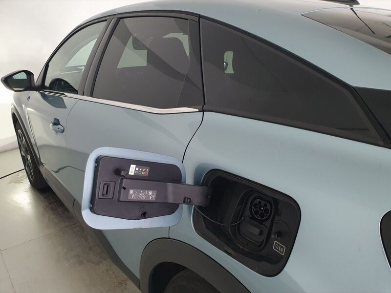 More views of Citroen e-C4