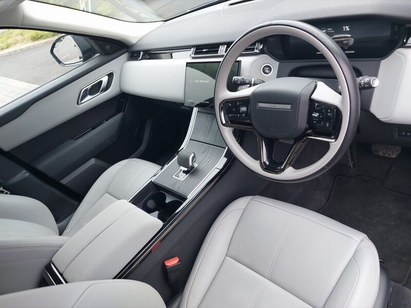 More views of Land Rover Range Rover Velar