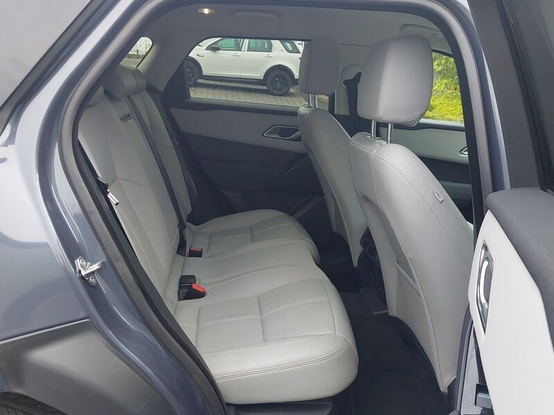 More views of Land Rover Range Rover Velar