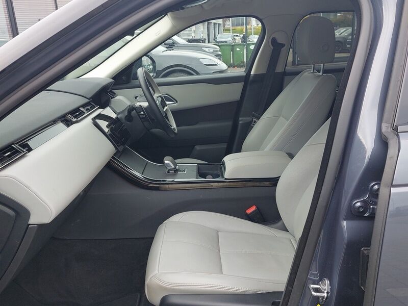 More views of Land Rover Range Rover Velar