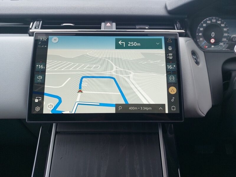 More views of Land Rover Range Rover Velar