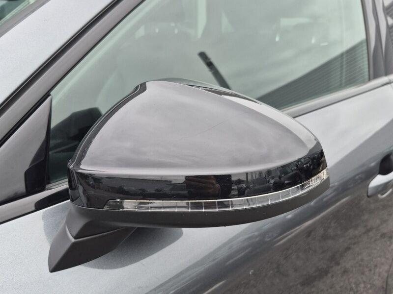 More views of Audi A4