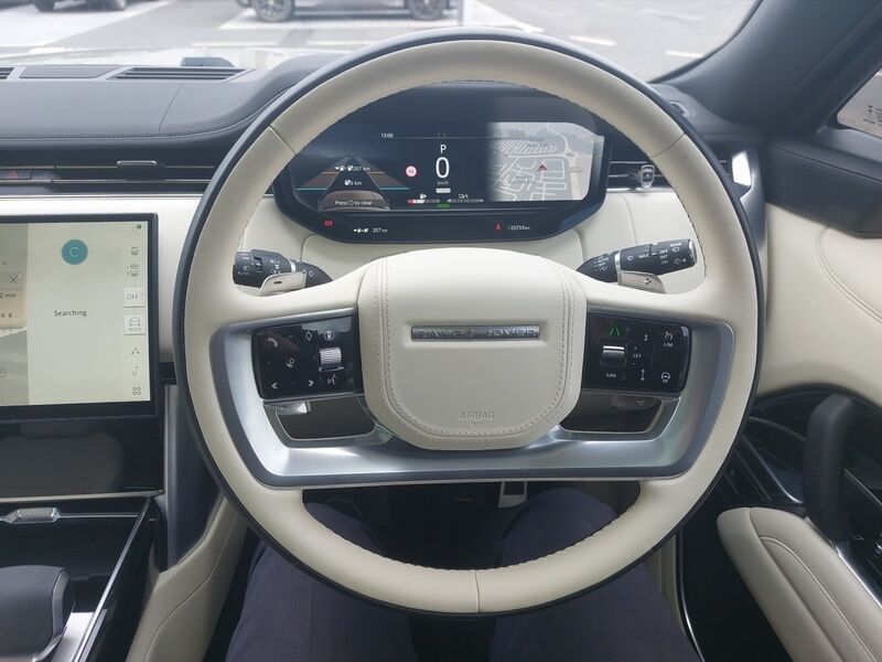 More views of Land Rover Range Rover