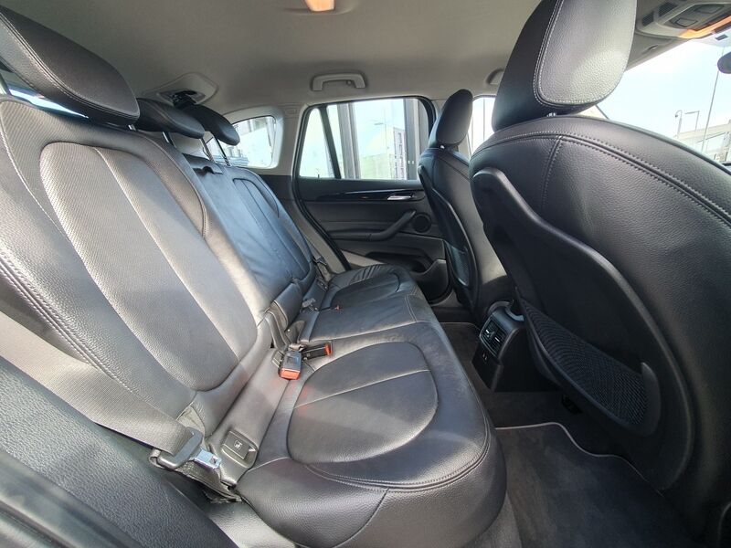 More views of BMW X1