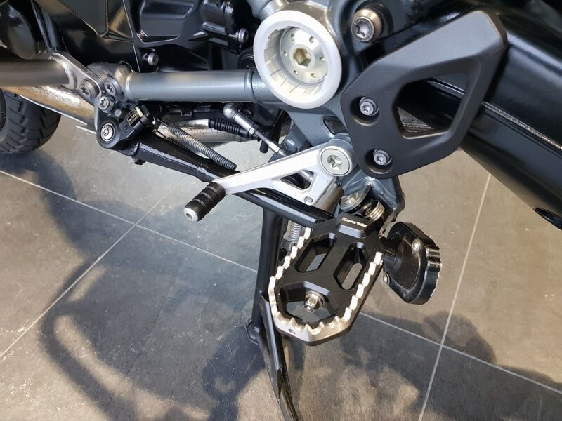 More views of BMW R 1250