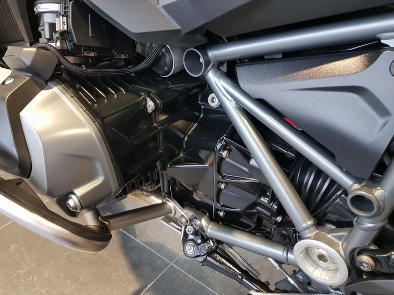 More views of BMW R 1250