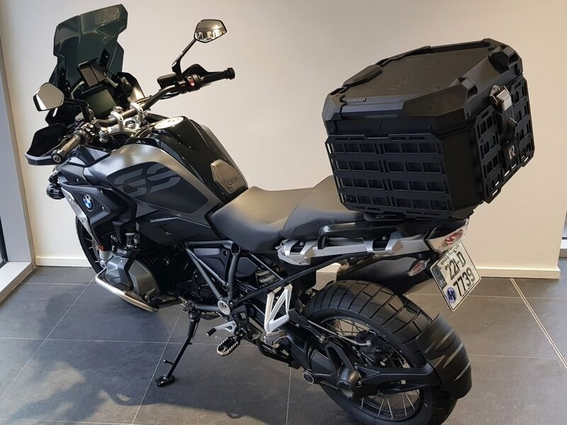 More views of BMW R 1250