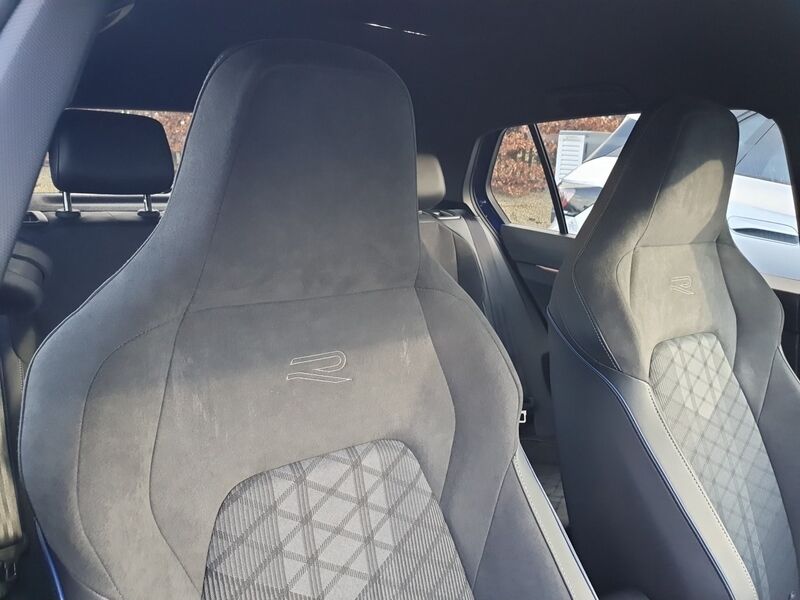 More views of Volkswagen Golf