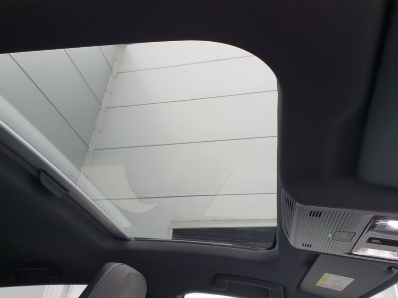 More views of Volkswagen Golf