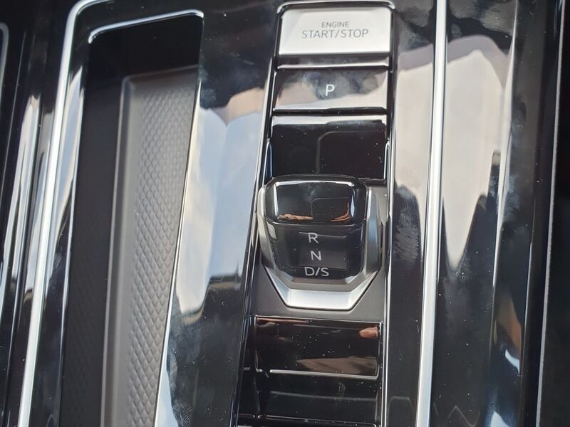 More views of Volkswagen Golf