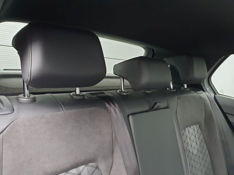 More views of Volkswagen Golf