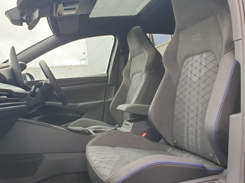 More views of Volkswagen Golf