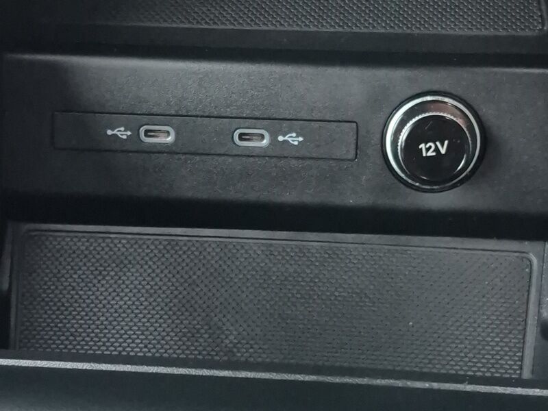 More views of Audi Q4 e-tron