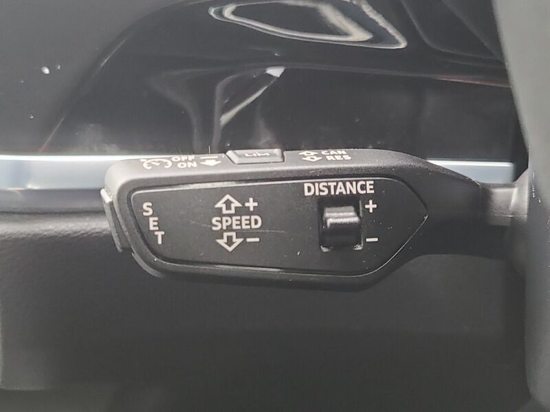 More views of Audi Q3