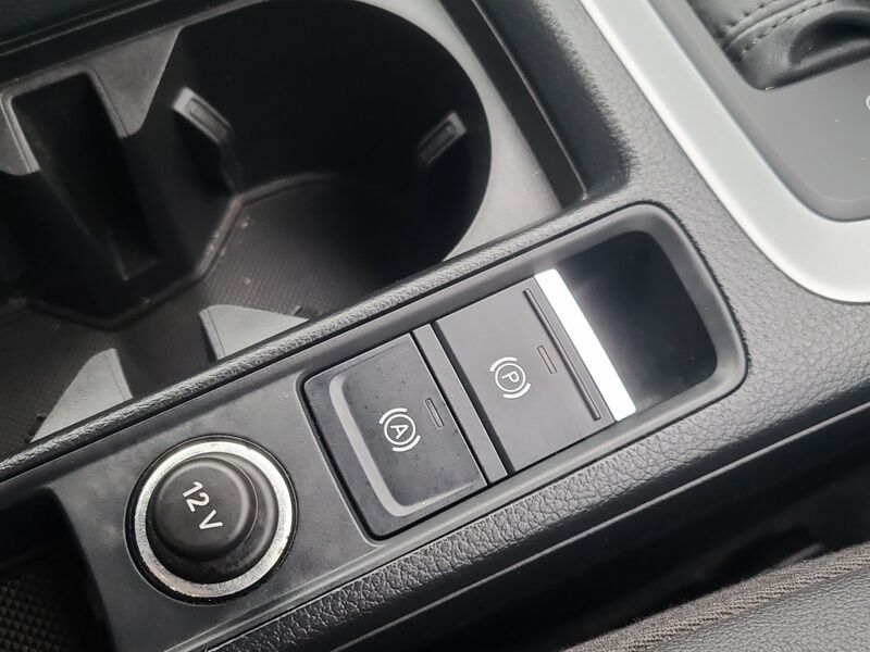 More views of Audi Q3