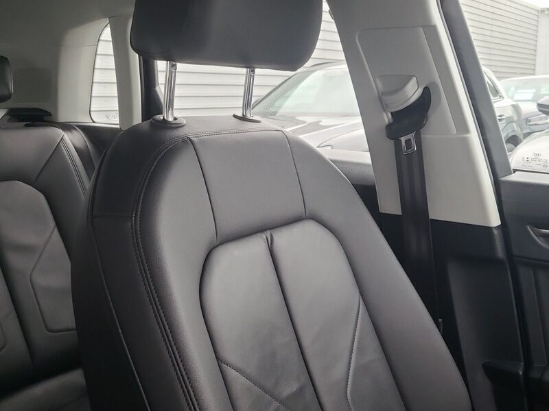 More views of Audi Q3