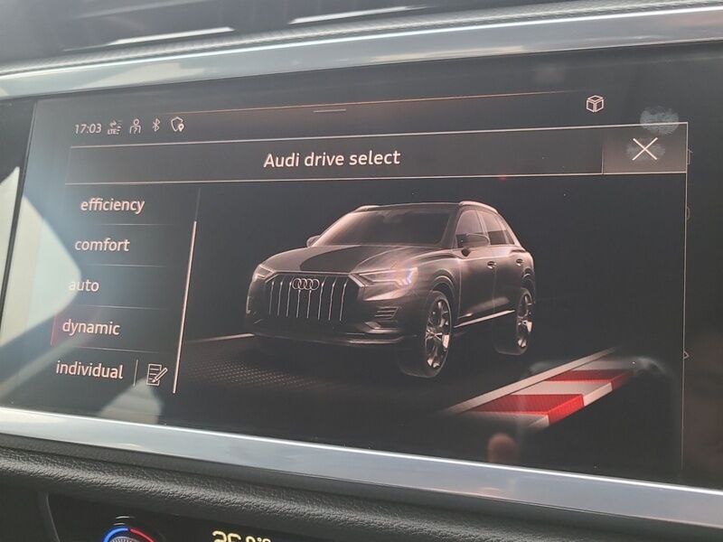 More views of Audi Q3