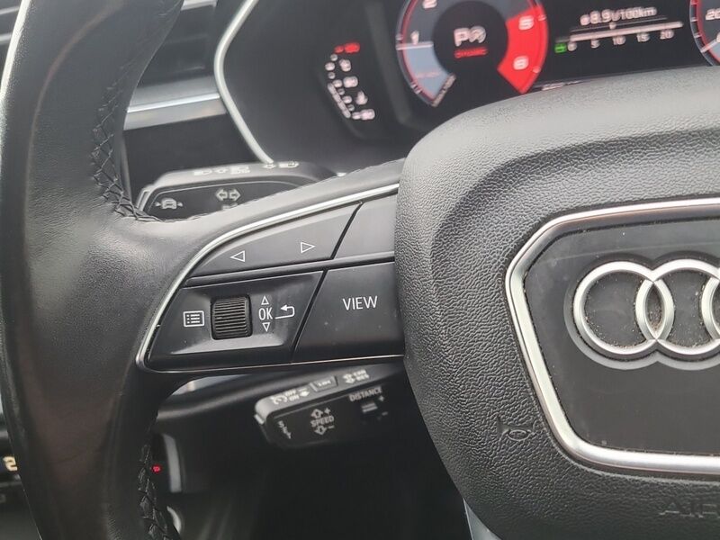 More views of Audi Q3