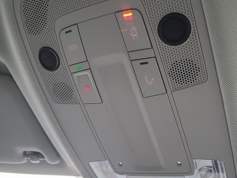More views of Audi Q3