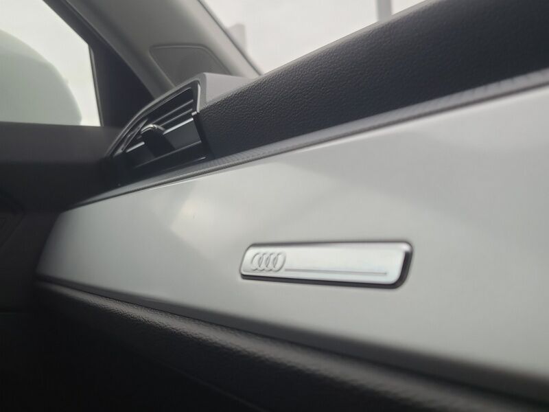 More views of Audi Q3