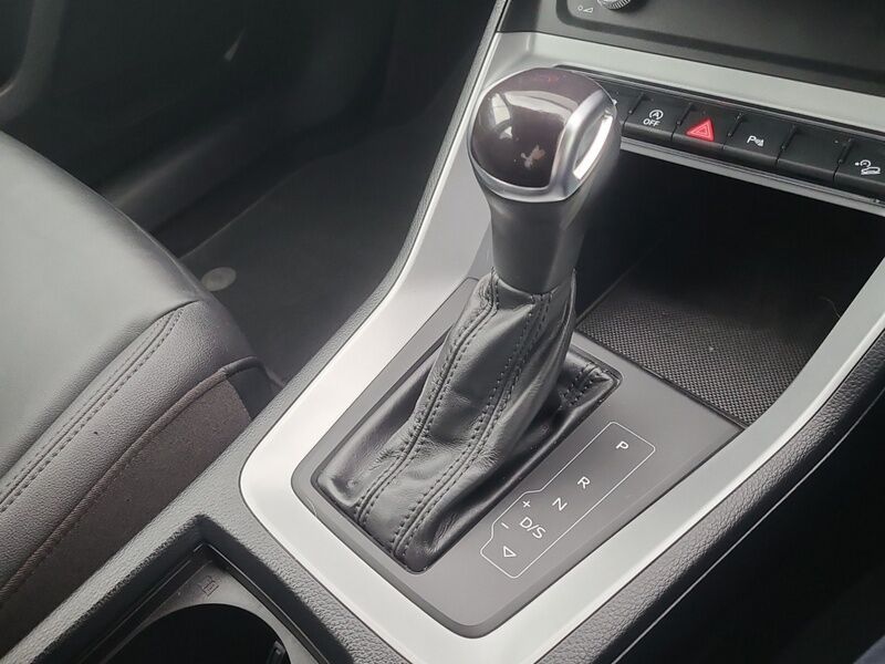 More views of Audi Q3