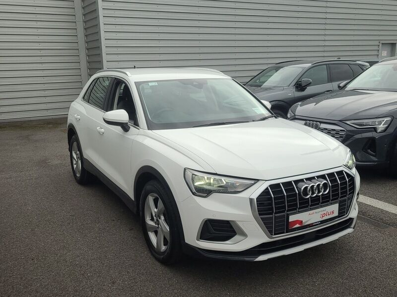 More views of Audi Q3