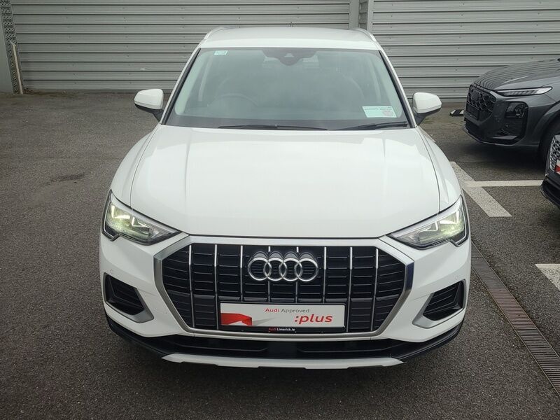 More views of Audi Q3